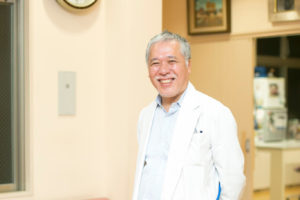 #01 1977年から緩和ケアに取り組み、在宅ターミナルケアの先駆的な存在といわれる。